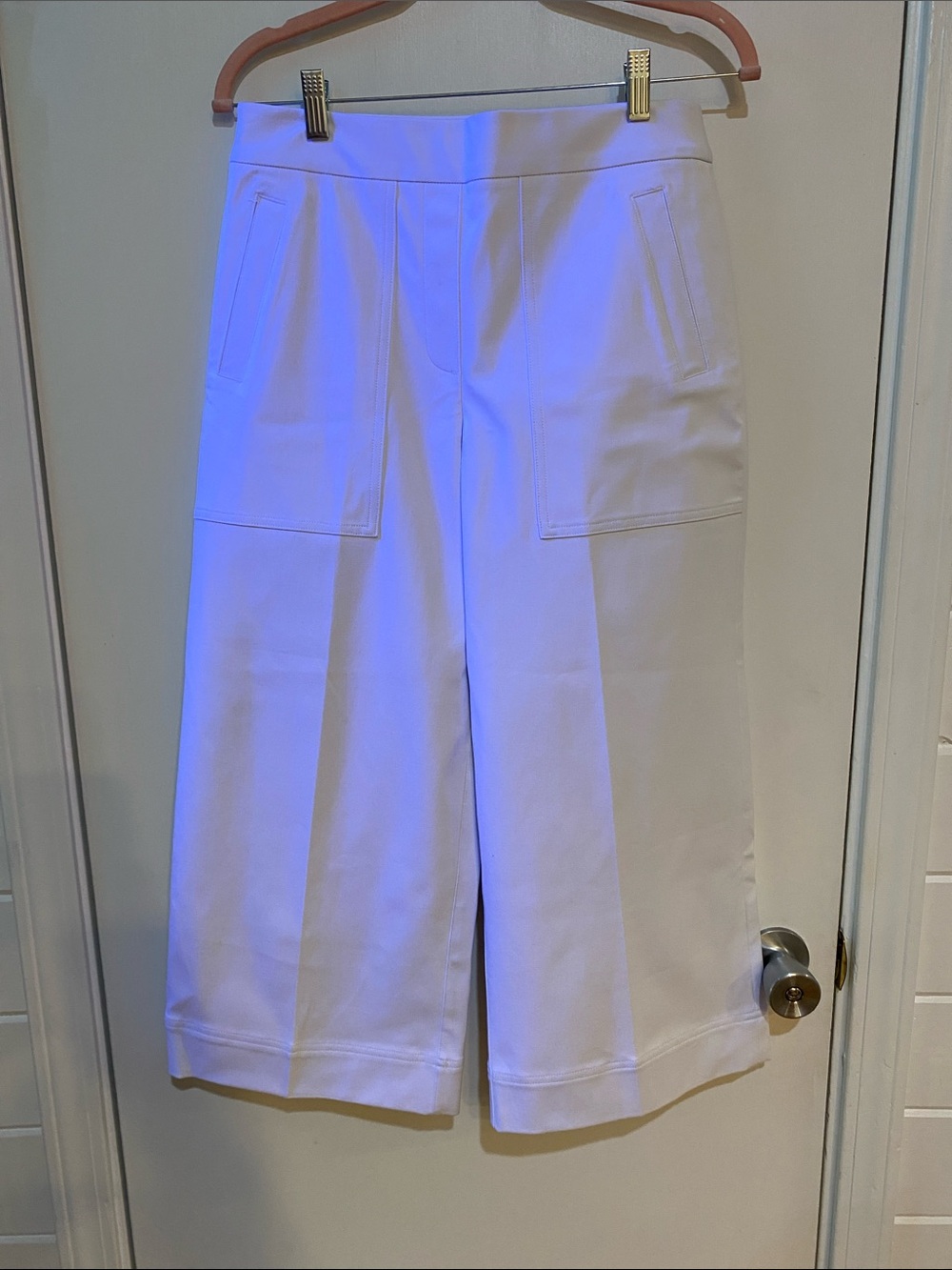 SPANX White Wide-Leg Crop Capris with Front Patch Pockets
